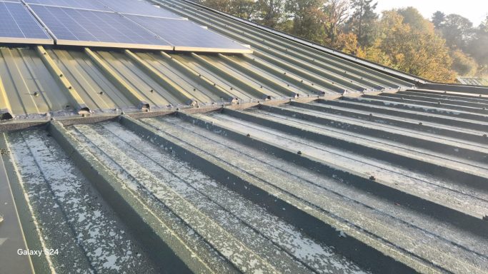 Temporary leak repair works with foam fillers and liquid plastic applied to joins